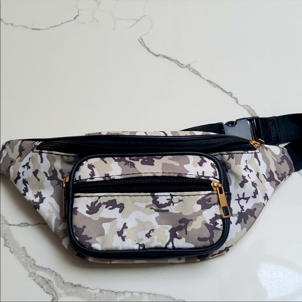 NWOT Black/White/Tan Camouflage Fanny Pack